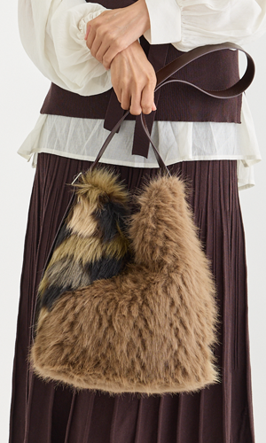 faviora/ファビオラ、ムーンバット、フォックスファー、ポンチョ、ケープ 大人かわいいエコファーグッズブランドFaviora Fauxfur